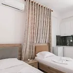 公寓 Bekim Sarandë